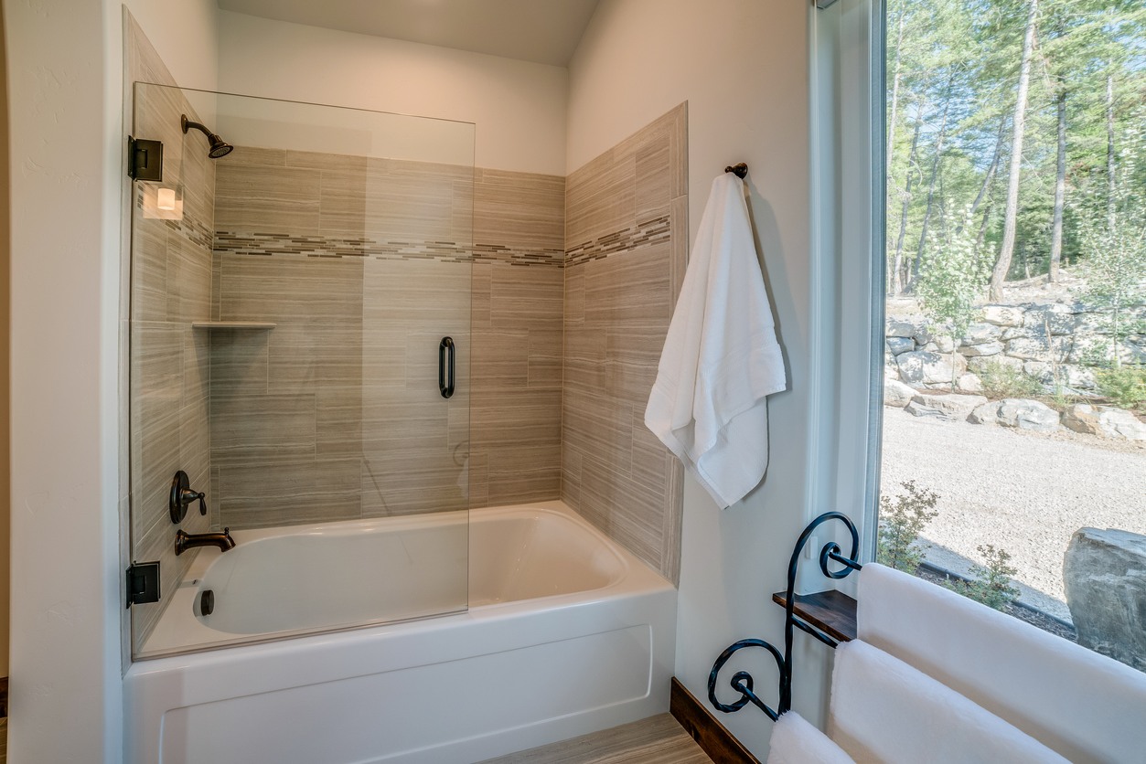 Shower & Tub Repair in Roeville